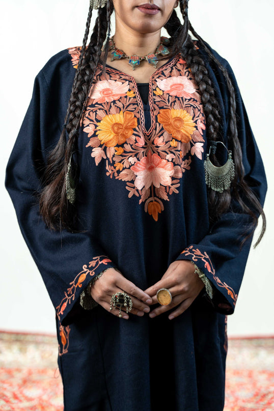 Kashmiri Aari Work Phiran - Black - ARTISANS KASHMIR