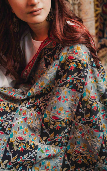 Kashmiri Kalamkari Shawl - Black Hamdan | Zari Outline - Kashmir Jama