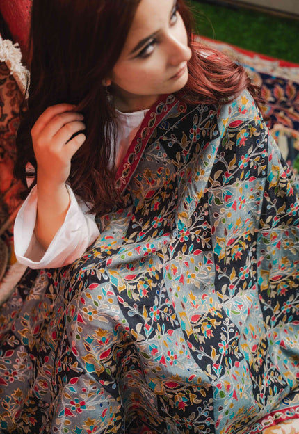 Kashmiri Kalamkari Shawl - Black Hamdan | Zari Outline - ARTISANS KASHMIR