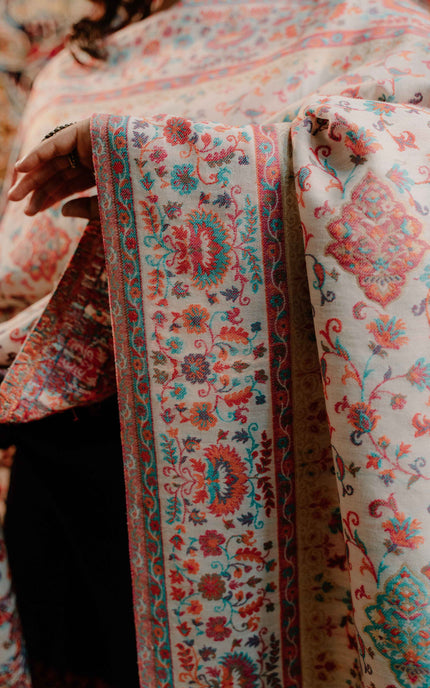 Kashmiri Kani Shawl - White | Jamawar - Kashmir Jama