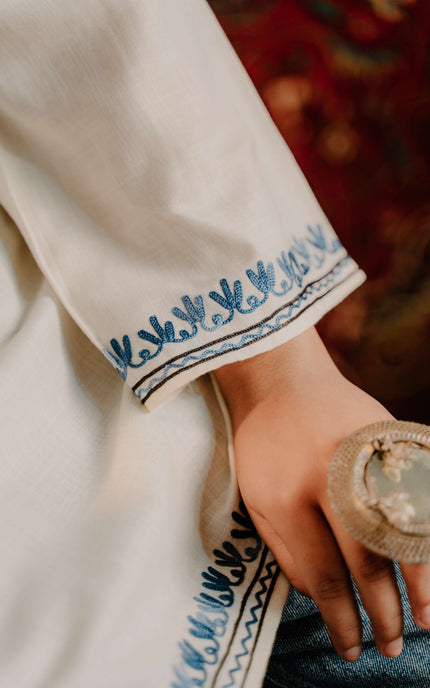 Kashmiri Aari Work Cotton Kurti - White | Short - ARTISANS KASHMIR