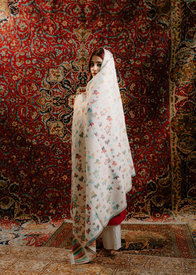 Kashmiri Kani Shawl - White | Chinar - ARTISANS KASHMIR