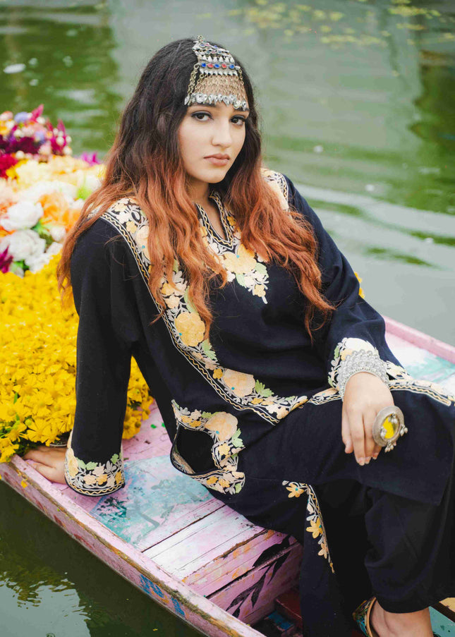 Kashmiri Pastel Aari Work Phiran - Black | Abshar - ARTISANS KASHMIR