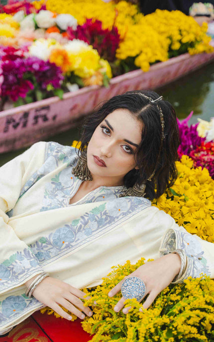 Kashmiri Aari Work Phiran - Off White - ARTISANS KASHMIR