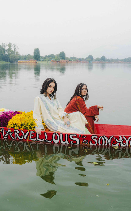 Kashmiri Aari Work Phiran - Off White - ARTISANS KASHMIR